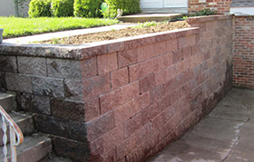 Block retaining wall