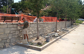 Stone retaining wall